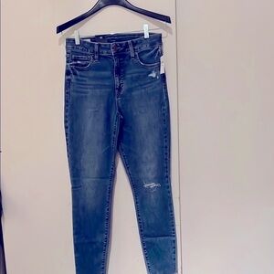 Woman’s Gap Universal Jegging High Rise
Size 29
Blue
Brand New / Never Worn